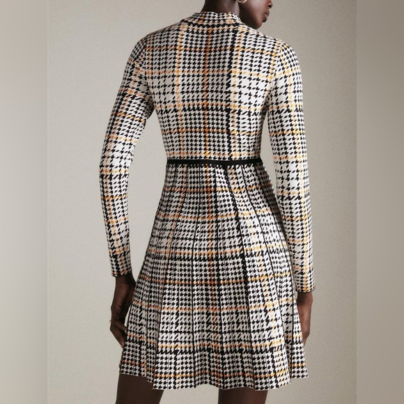 ❌SOLD🏷️Karen Millen Petite Check Knit Funnel Neck Skater Dress - Picture 3 of 11